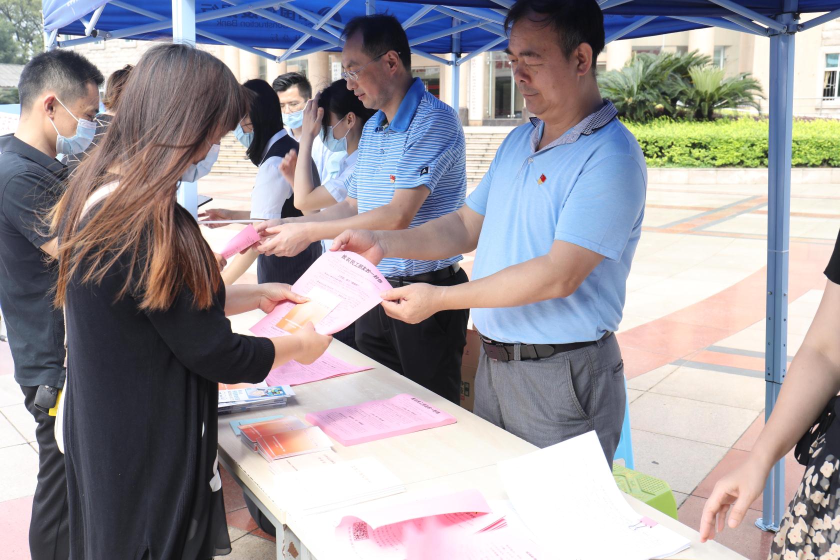 叠彩区多措并举贯彻落实《保障农民工工资支付条例》 全力维护农民工合法权益